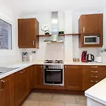 Central 2 Bedroom Apartment By Sagrada Familia