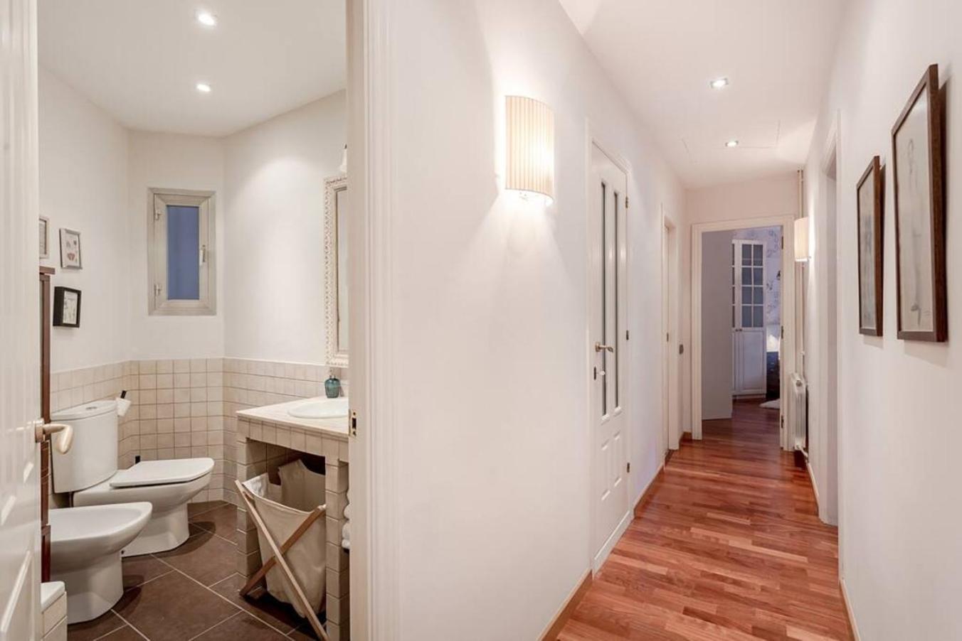 Apartamento 2 Bedroom By Sagrada Familia