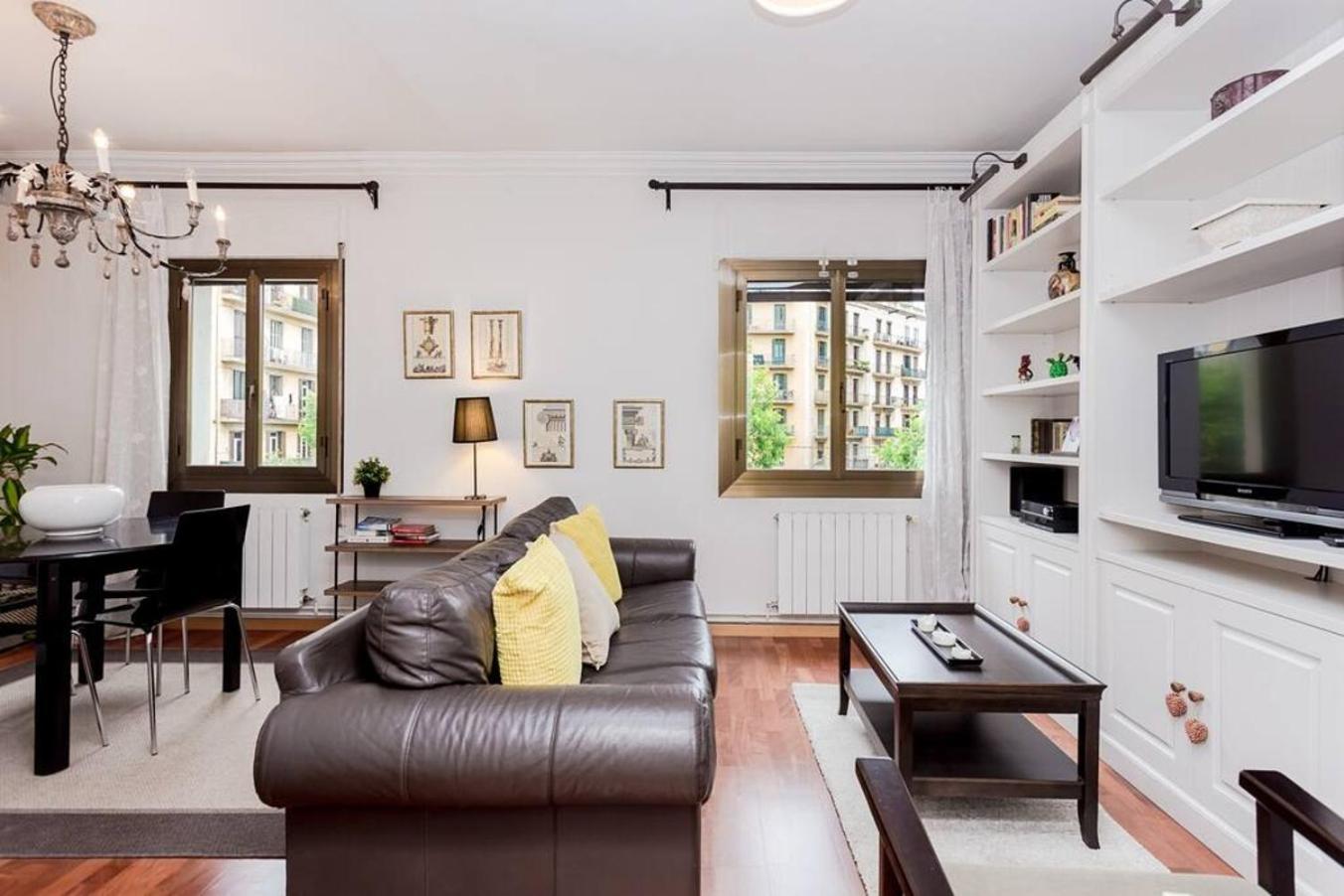 2 Bedroom By Sagrada Familia